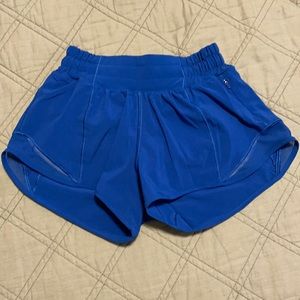 Lululemon Hotty Hot 2.5 Inch Shorts